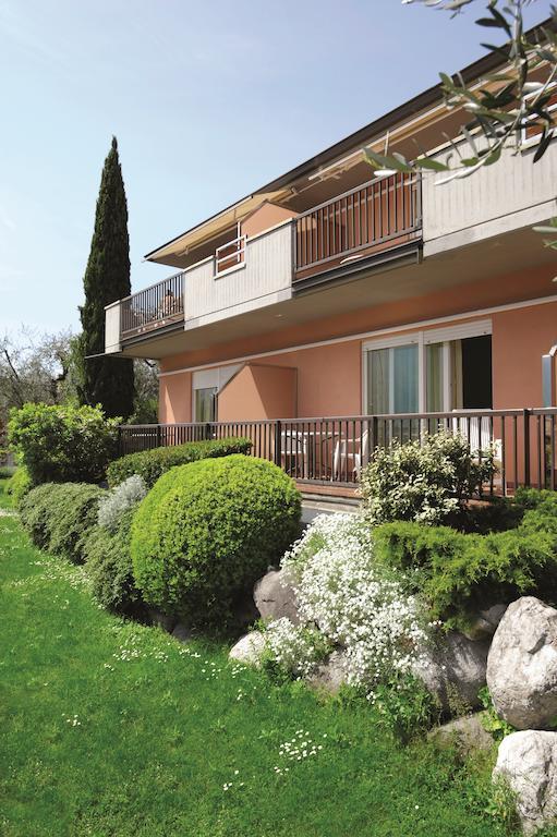 Residence La Madonnina Limone sul Garda Eksteriør billede